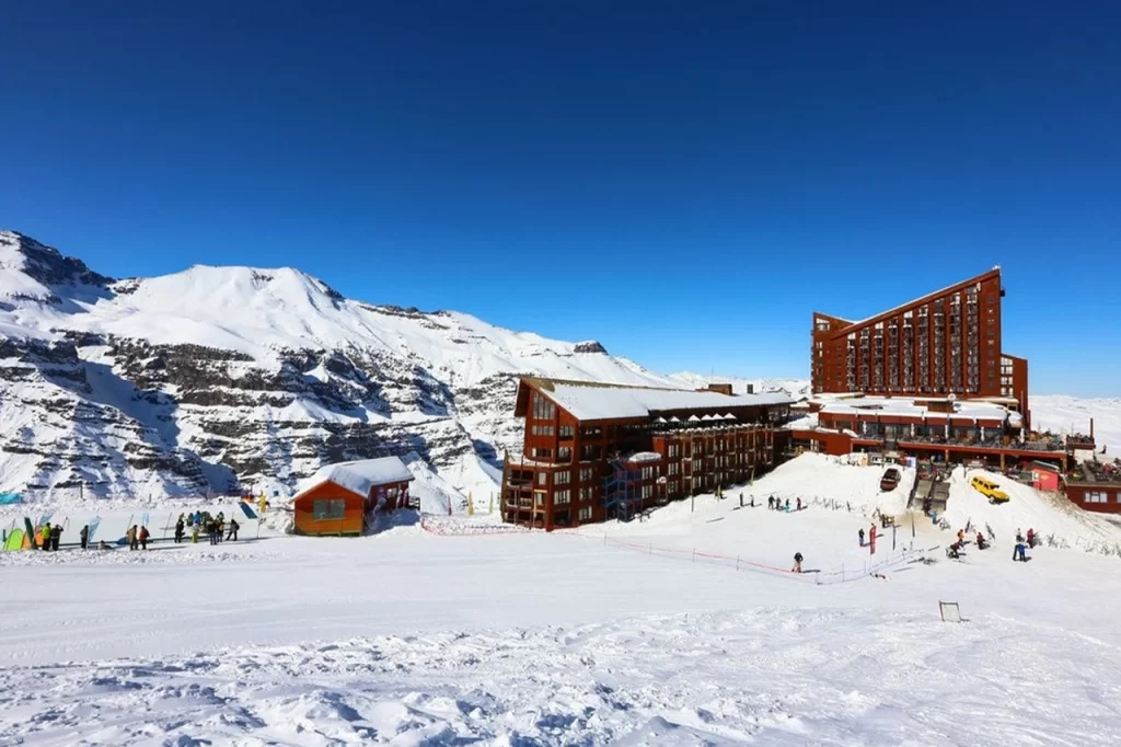 Experiencia Cordillera: Nieve, Montañas y Paisajes Increíbles